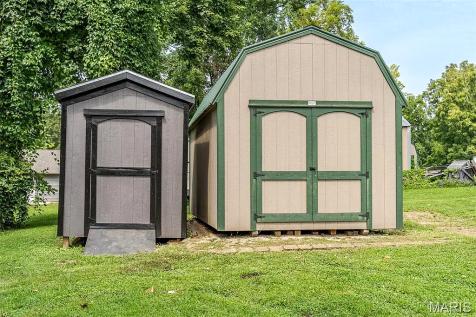 5 Richardson storage buildings
