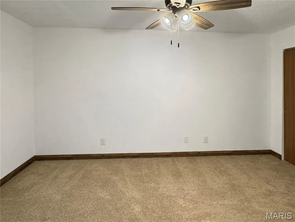 Union Missouri rental home bedroom